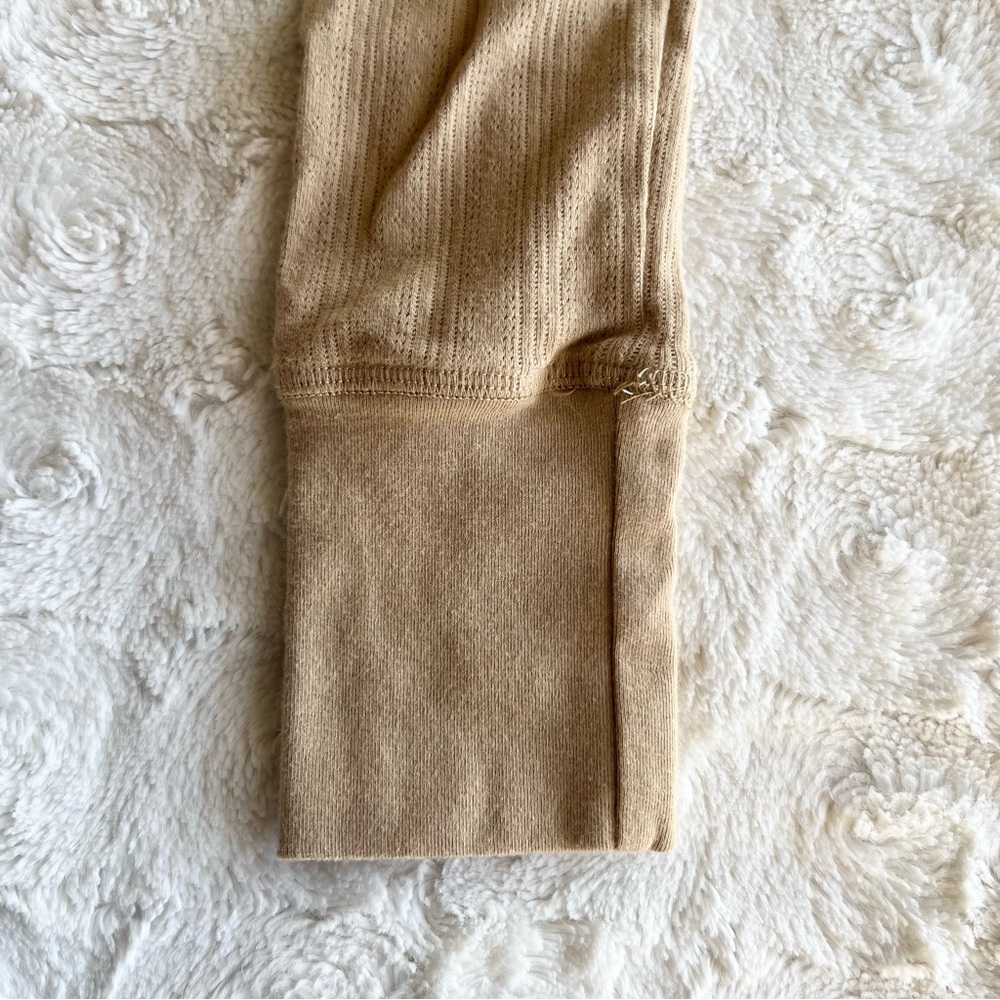 Aerie Top Shirt Womens Small Tan Ribbed Funnel Neck Long Sleeve Stretch Neutral - Picture 7 of 12